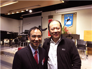 楊永康與香港著名指揮家陳康博士